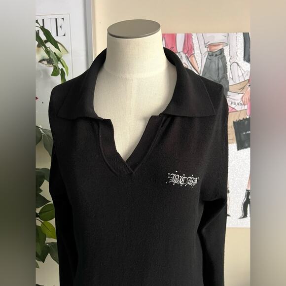 BCBG Vintage 90s Soft Knit Stretchy Bling Logo V-Neck Black Sweater Size Large - Picture 2 of 7